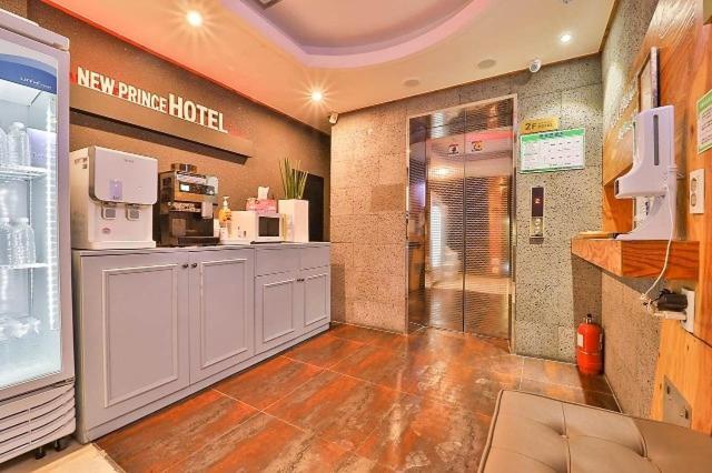 Daegu Daemyeong-Dong New Prince Hotel Exterior photo